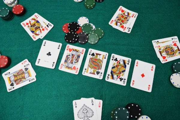 Thông tin giới thiệu về game Poker Rikvip