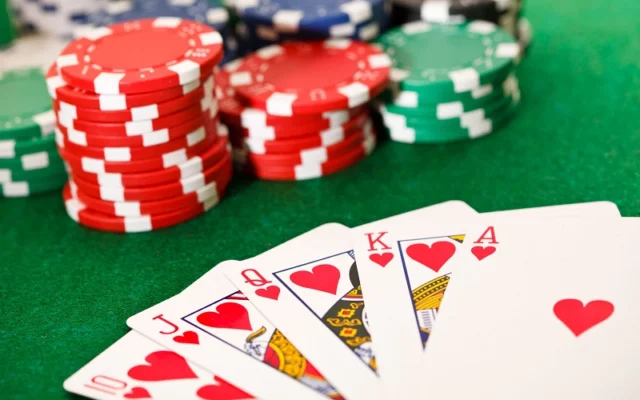 Một số những mẹo chơi Poker giúp bạn giành chiến thắng.
